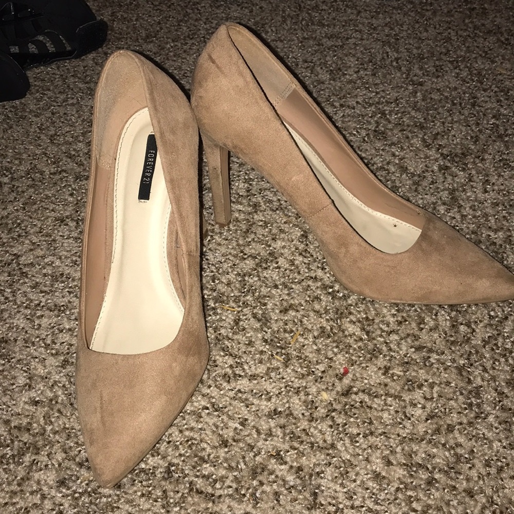 Point toe heels